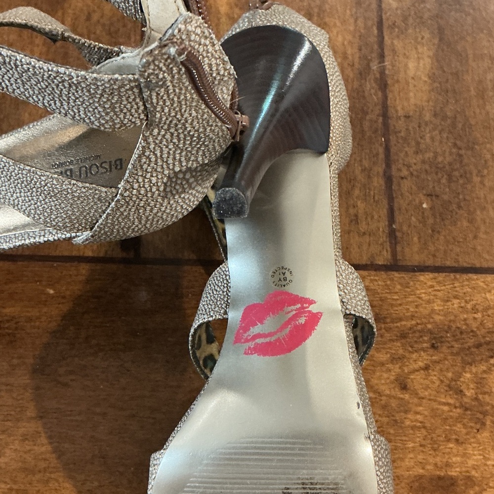 Bisou Bisou Textured Beige Strappy Heels - Picture 6 of 6